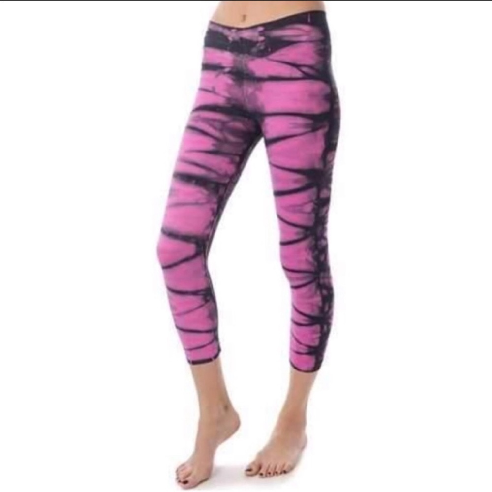 NUX Tie Dye Compression Leggings